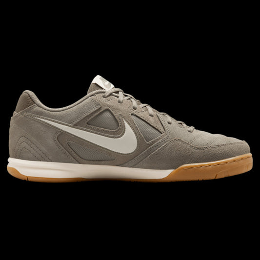 Trail Running Shoes | Badminton Shoes Women