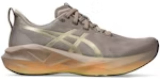 Men Sneakers Novablast 5 Luxe Luxe Taupe Grey Sport Takkies