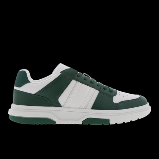 Popular Running Shoes | Stylish Sports Shoes