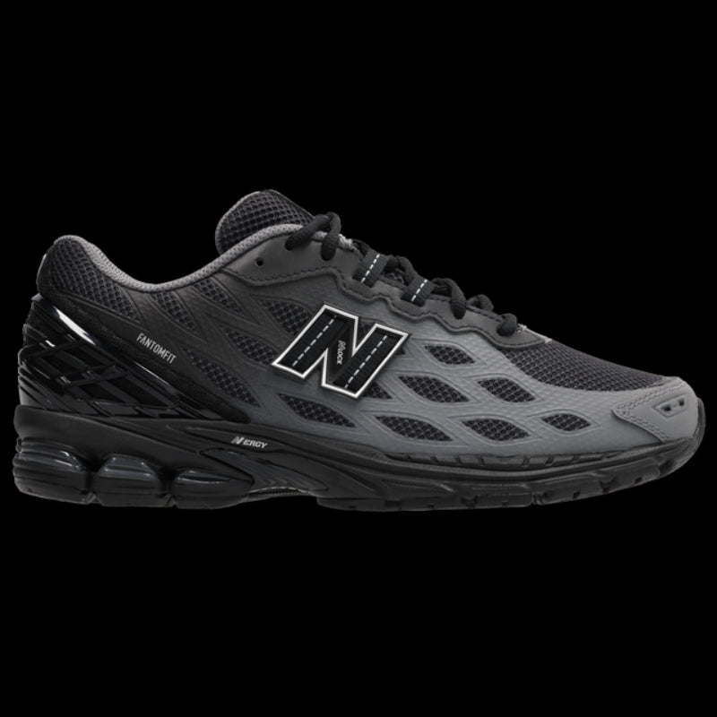 Laceless Sneakers and Casual Shoes Under 1500