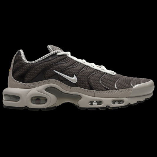 Youth Sneakers and Top Rated Men's Casual Shoes
