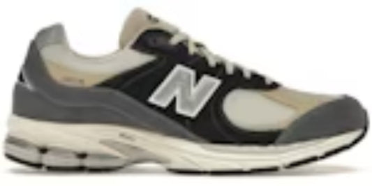 Men's Takkies N 2002R Magnet Sandstone Sneakers Shoes